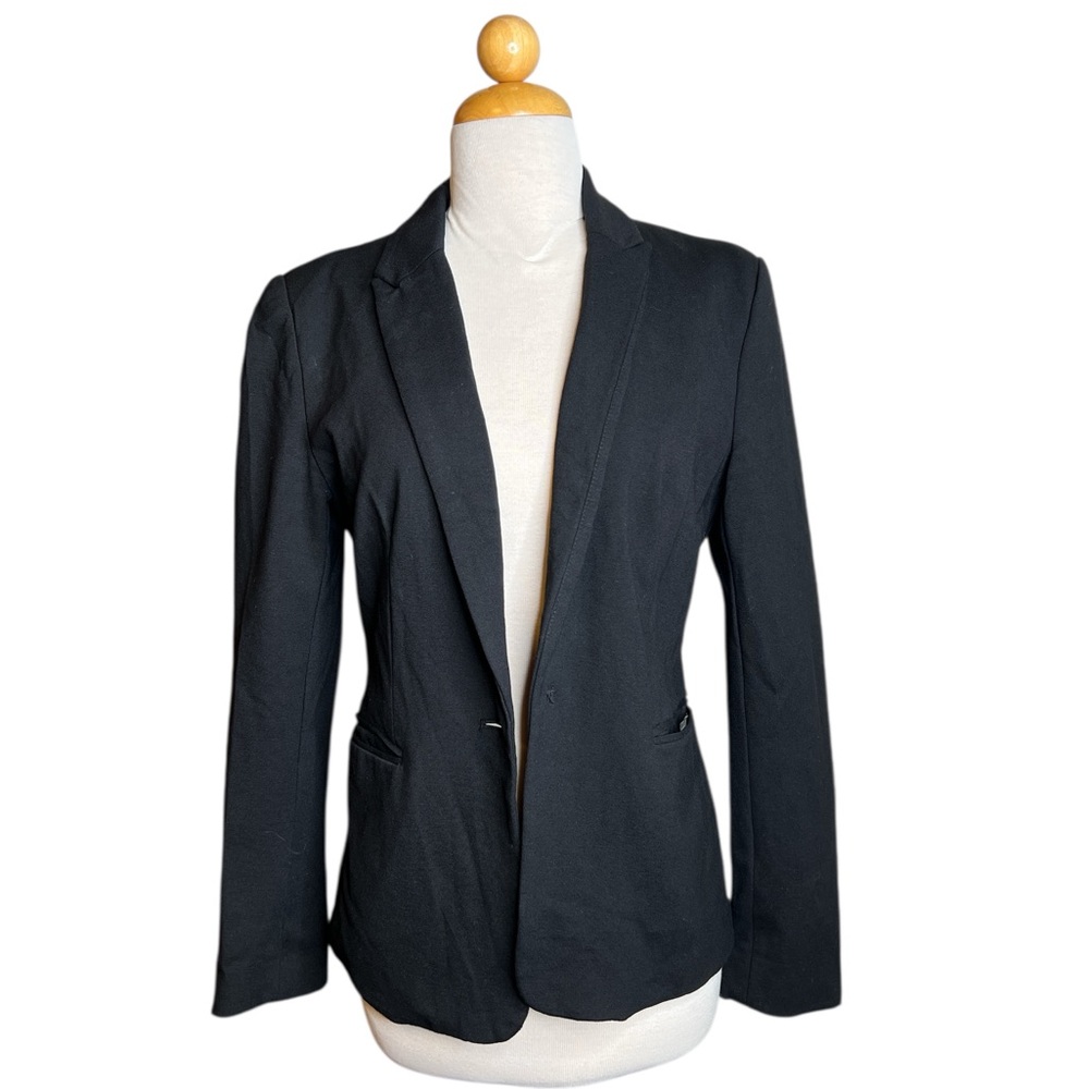 Philosophy Women’s Black Blazer – Tailored Fit